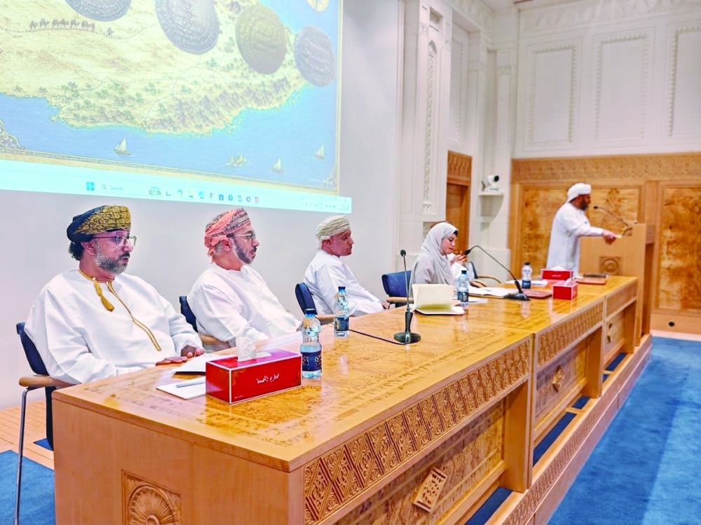 قراءات حول "العملات والمسكوكات" تستنطق الذاكرة الاقتصادية والحضارية لعُمان