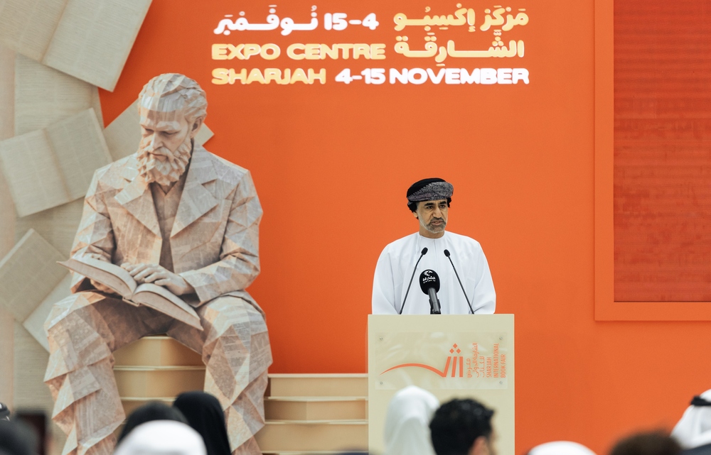 سلطنة عمان تشارك في المؤتمر الصحفي لمعرض الشارقة الدولي للكتاب