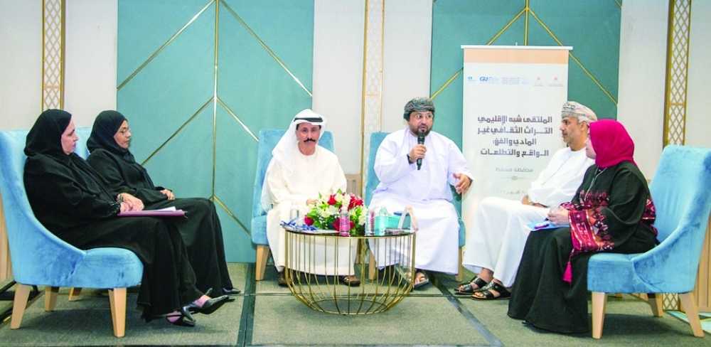 الملتقى شبه الإقليمي يواصل فعالياته مستعرضا تجارب عربية في صون التراث الثقافي غير المادي